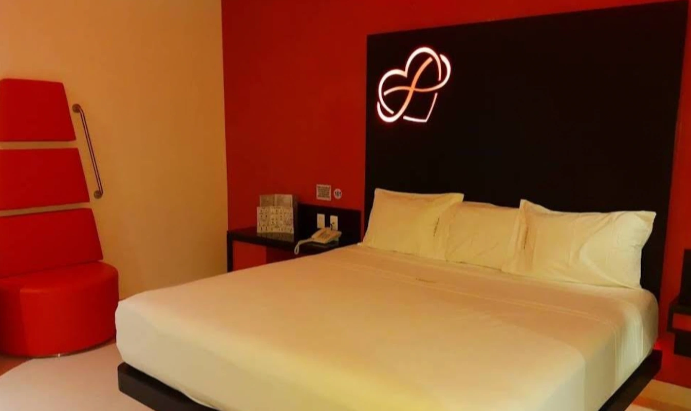 Motel Eros II